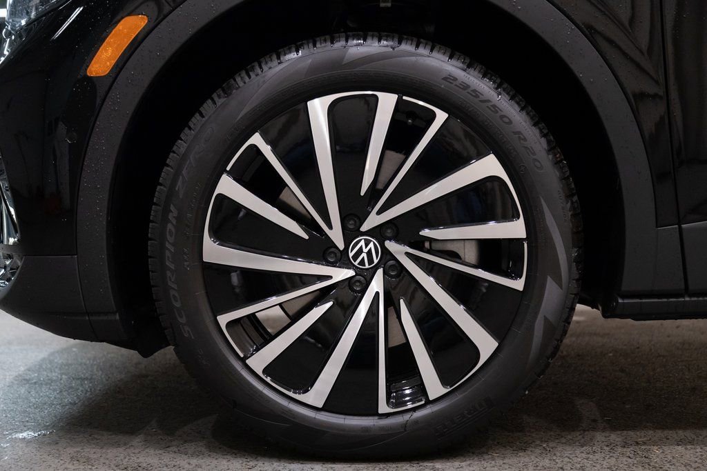 New 2025 Volkswagen ID.4 Pro AWD/4WD image 7