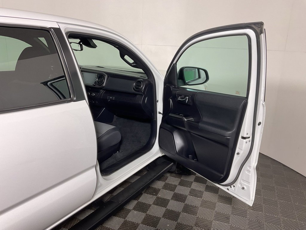 Used 2020 Toyota Tacoma TRD Off-Road image 32