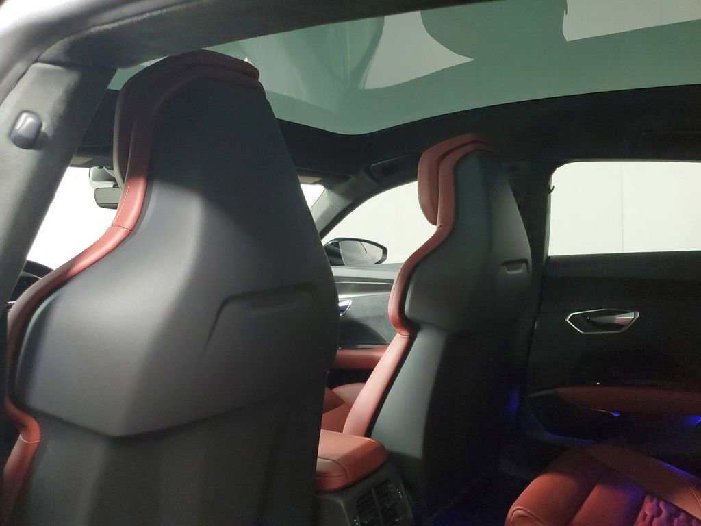 Used 2024 Audi RS e-tron GT w/ Ceramic Brake Package image 14