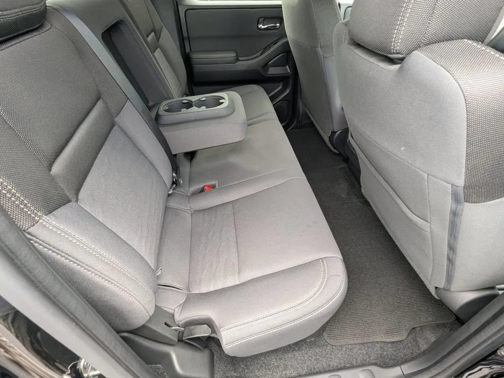 Certified 2024 Nissan Frontier SV w/ Hardbody Edition AWD/4WD image 14