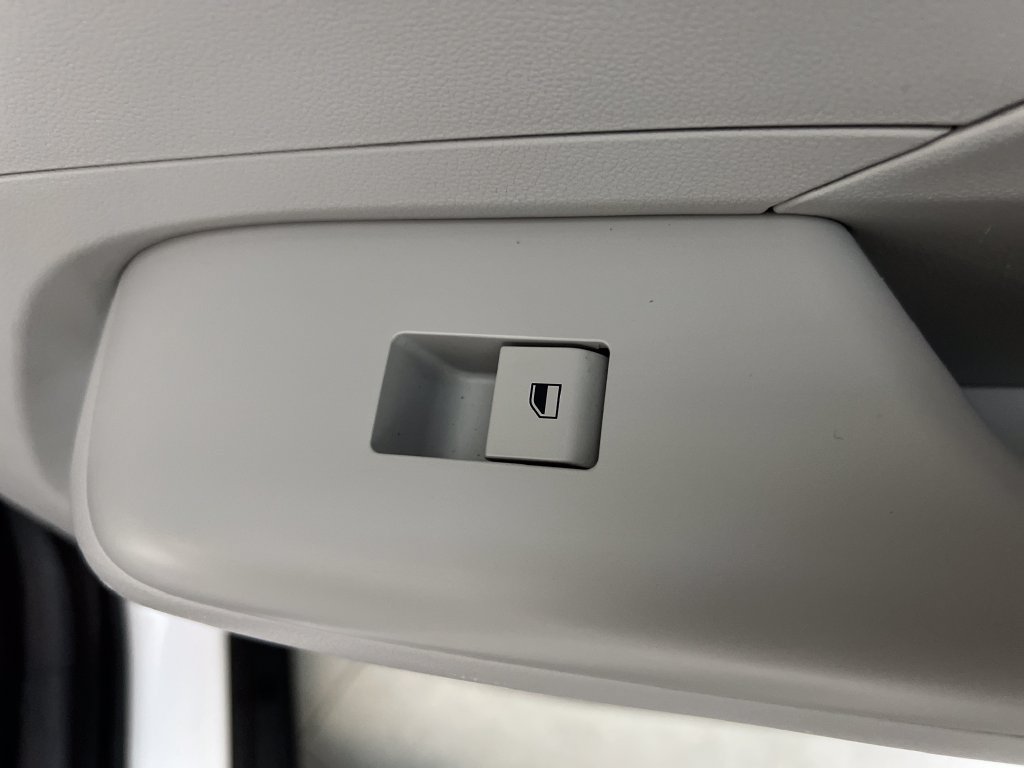 Used 2025 Hyundai Kona SEL FWD image 26