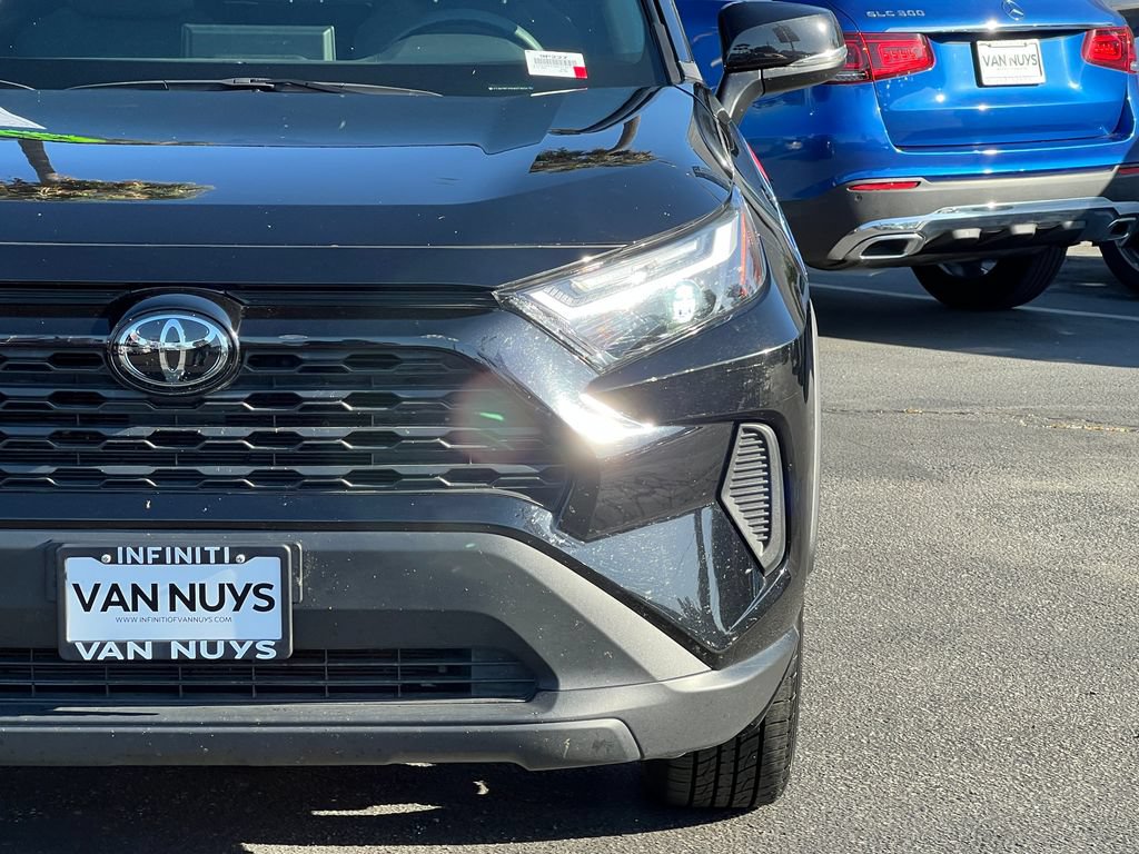 Used 2025 Toyota RAV4 XLE FWD image 13
