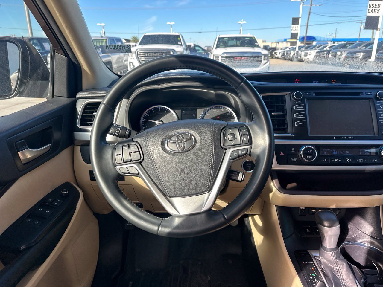 Used 2019 Toyota Highlander XLE FWD image 11