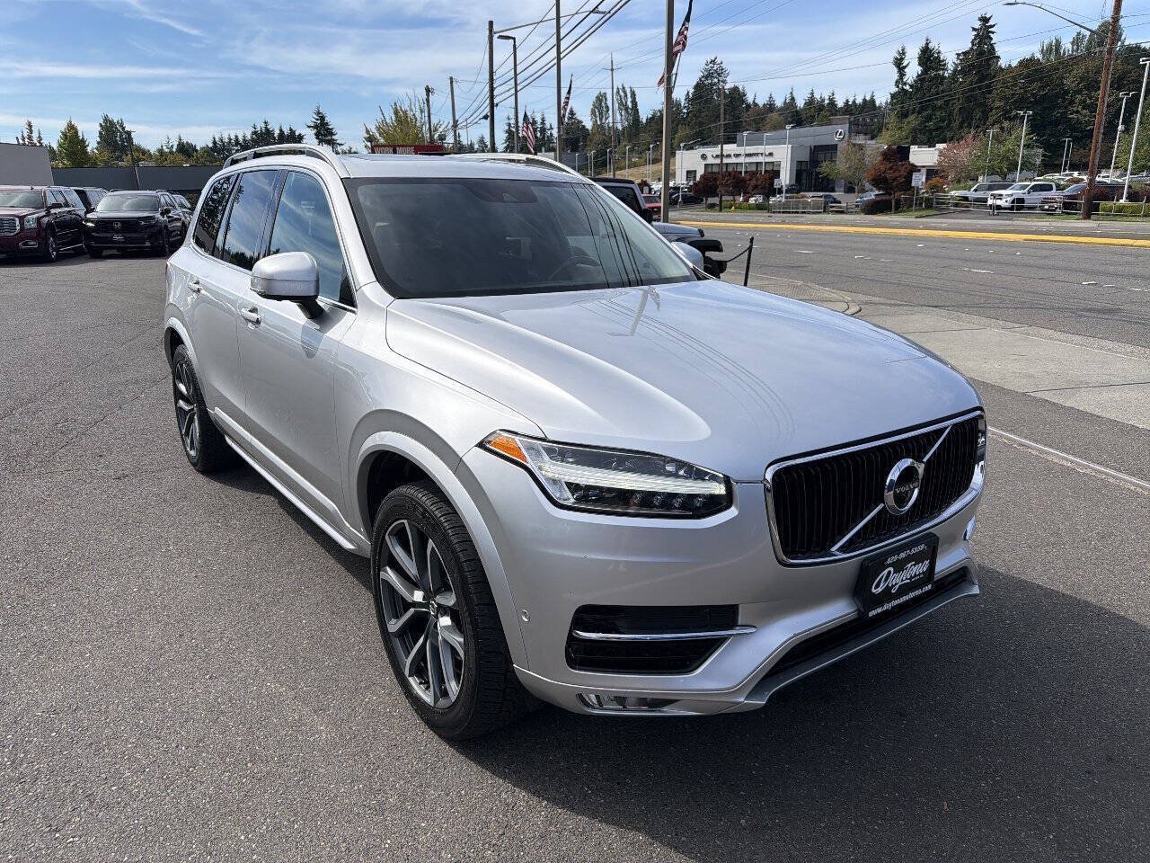 Used 2018 Volvo XC90 T5 Momentum w/ Convenience Package AWD/4WD image 11