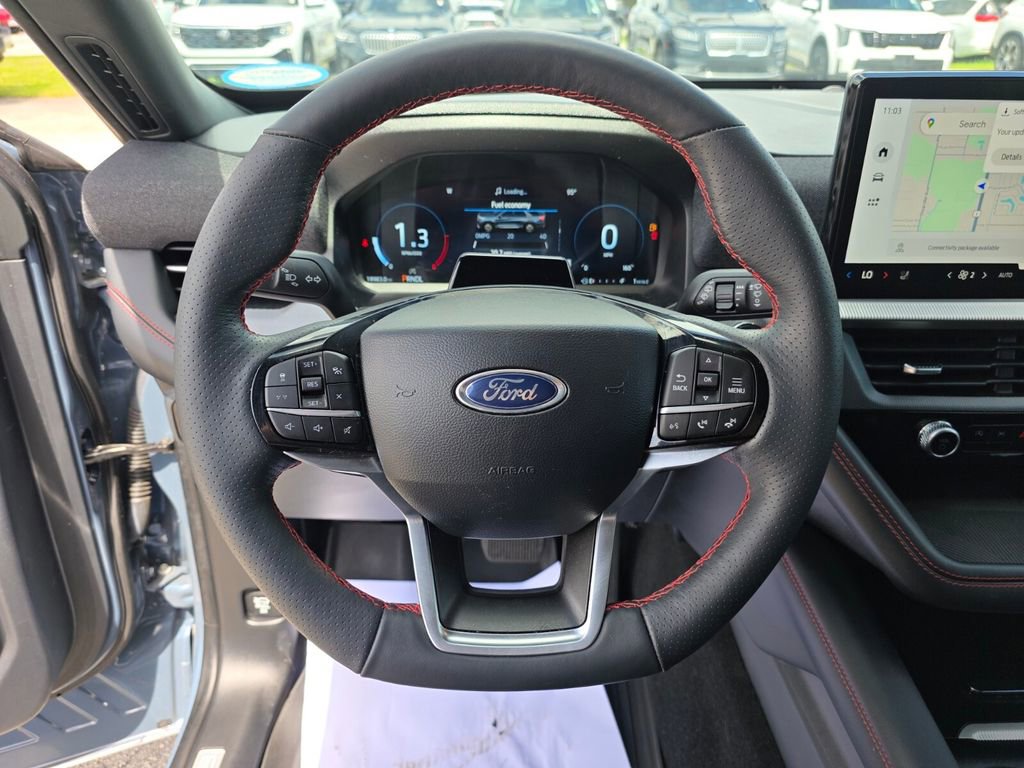 Used 2025 Ford Explorer ST-Line RWD image 32