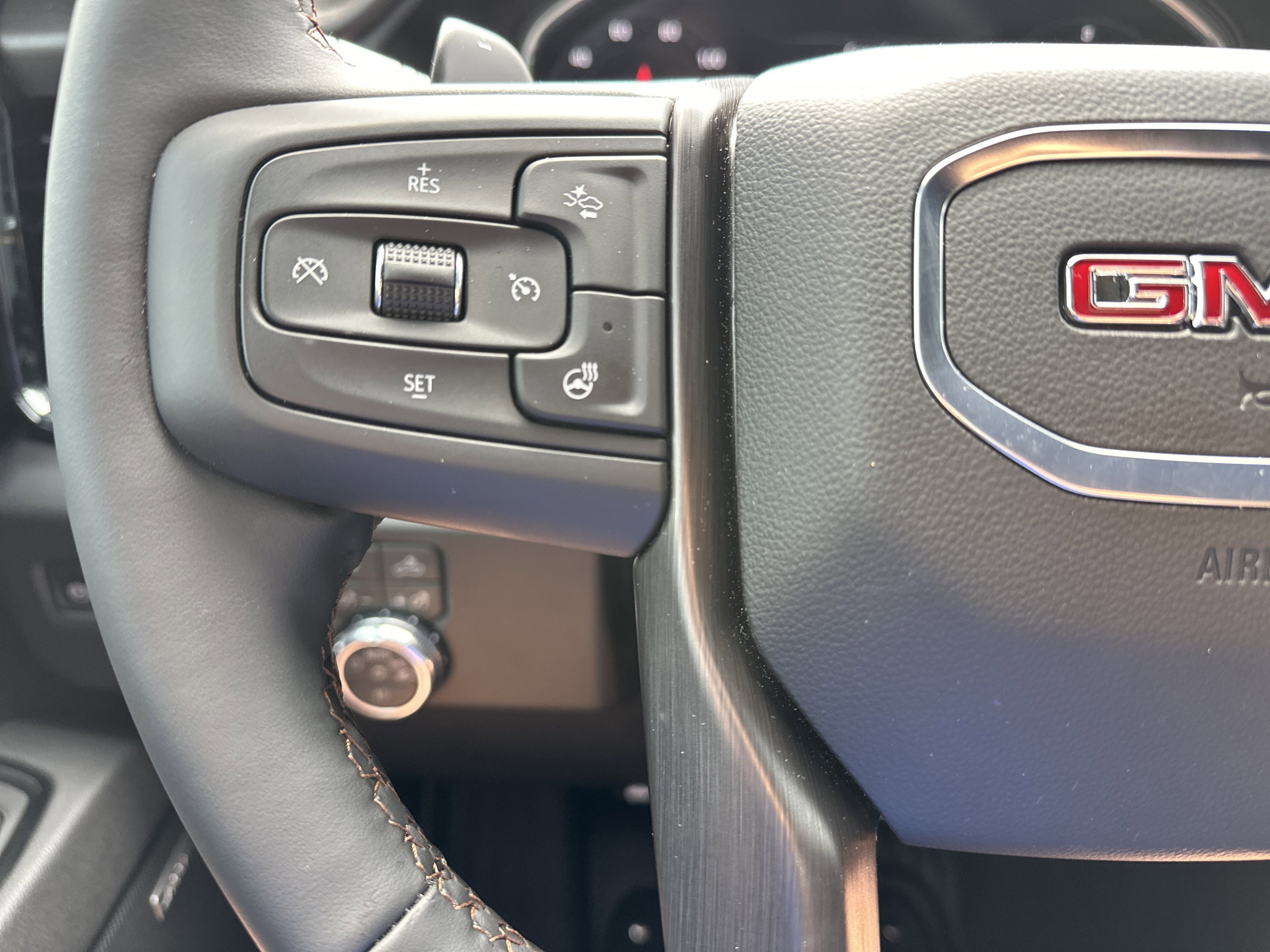 Used 2026 GMC Sierra 1500 AT4 w/ AT4 Premium Package AWD/4WD image 18