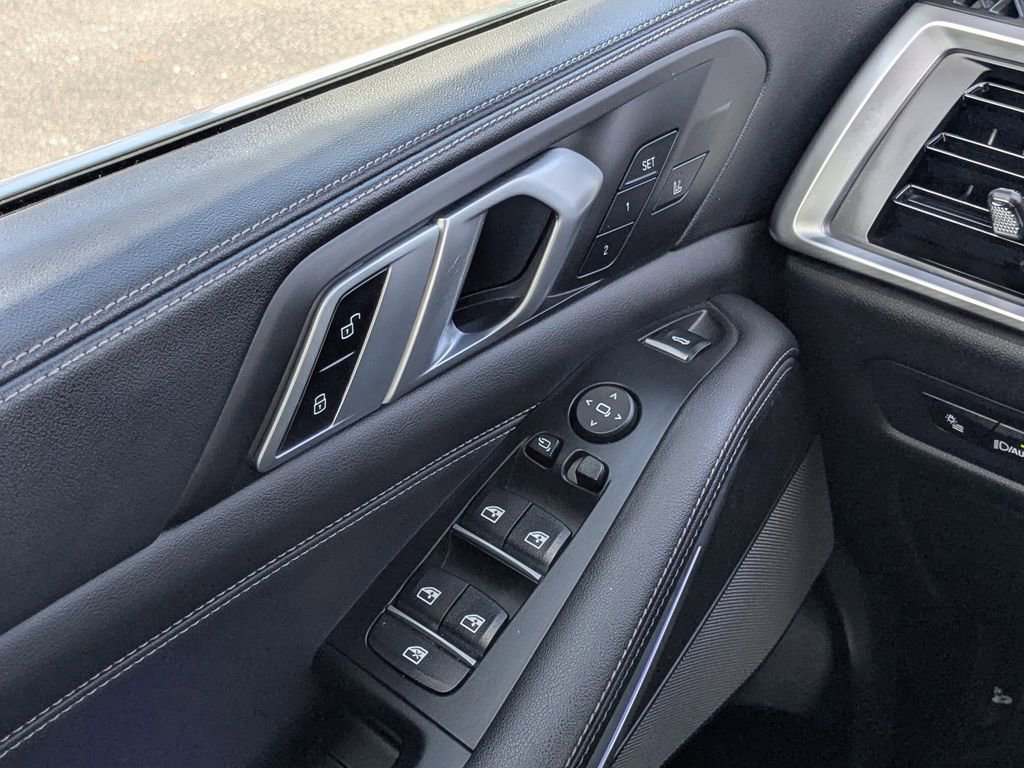 Used 2024 BMW X5 xDrive40i image 23