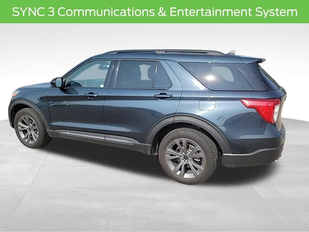 Used 2022 Ford Explorer XLT w/ Equipment Group 202A AWD/4WD image 10