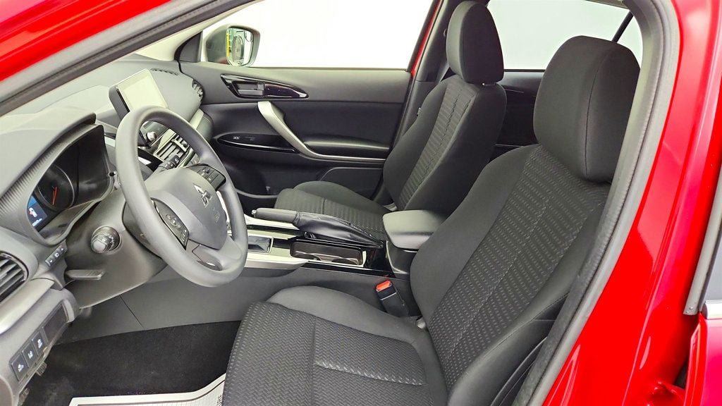 Used 2026 Mitsubishi Eclipse Cross LE AWD/4WD image 18