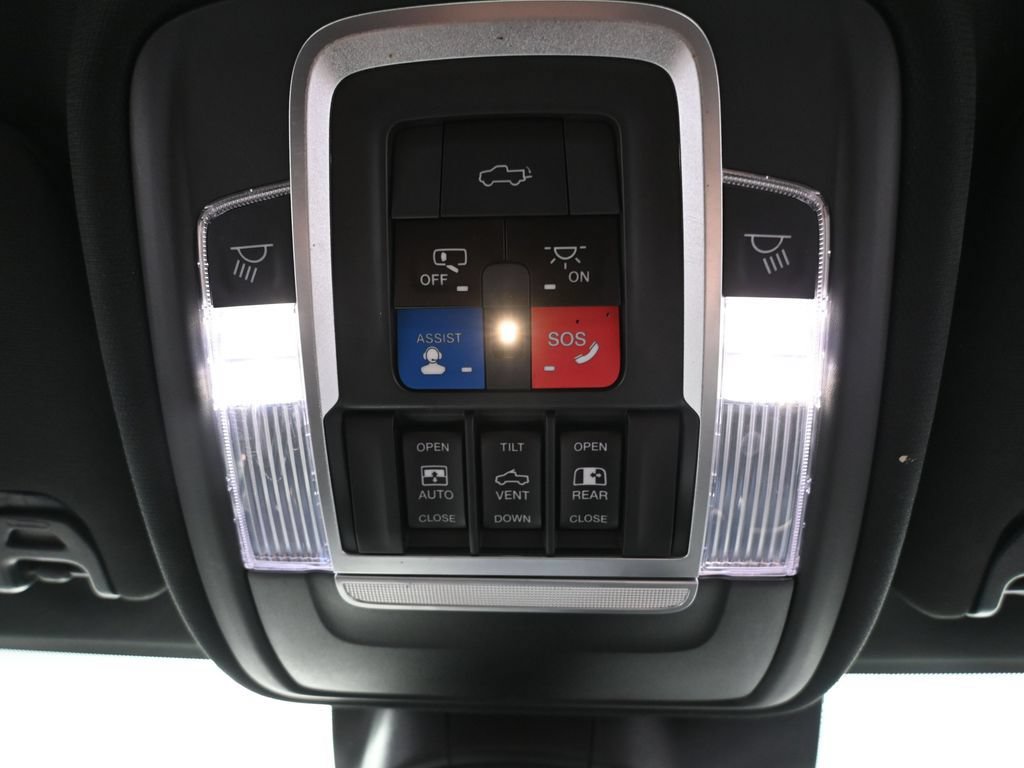 Used 2021 RAM 2500 Limited AWD/4WD image 40