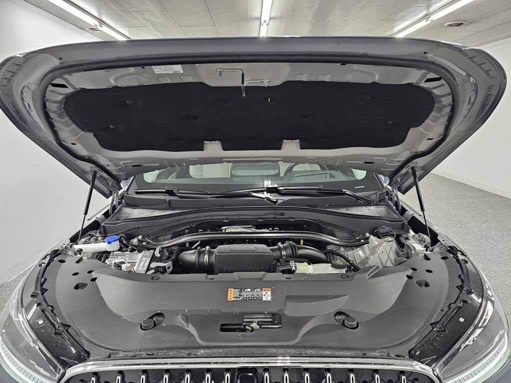 Used 2026 Lincoln Aviator Reserve AWD/4WD image 9
