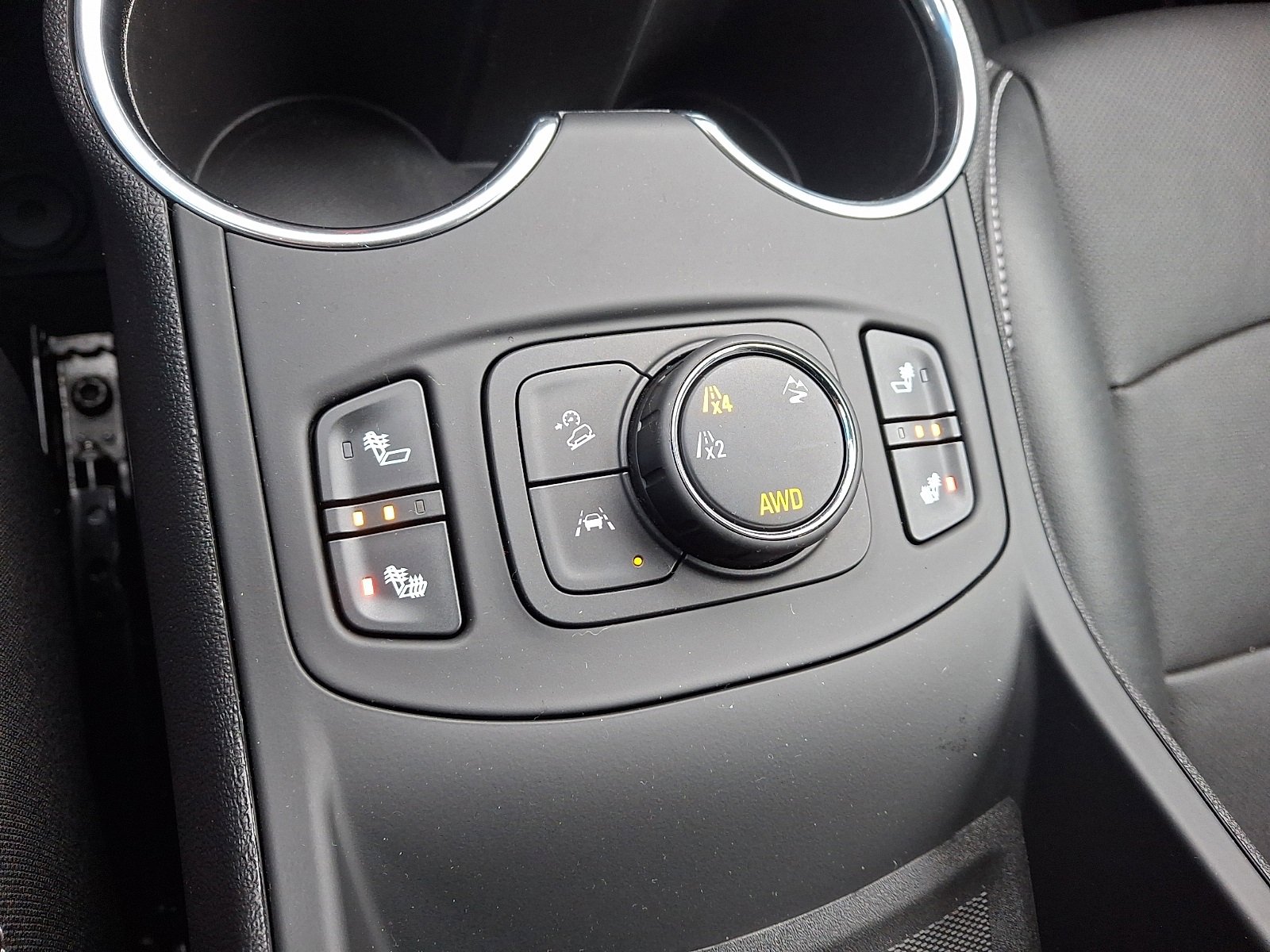 Used 2024 GMC Terrain SLT w/ Infotainment Package II image 24