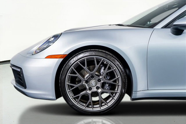 Used 2021 Porsche 911 Carrera image 17