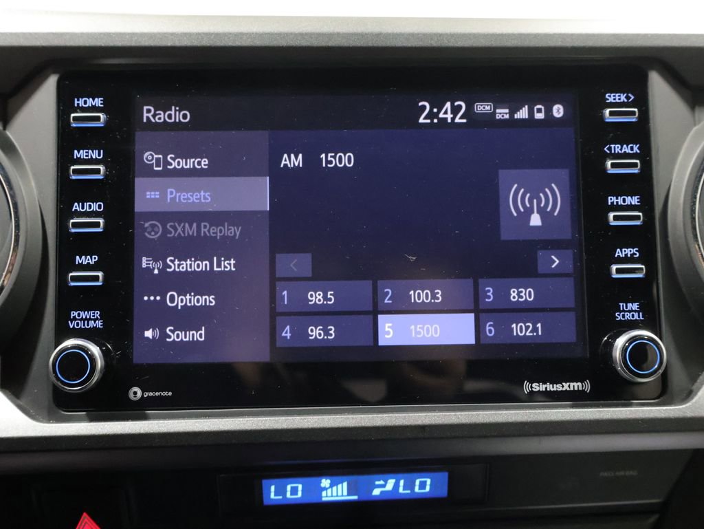 Used 2022 Toyota Tacoma TRD Off-Road w/ Technology Package image 27