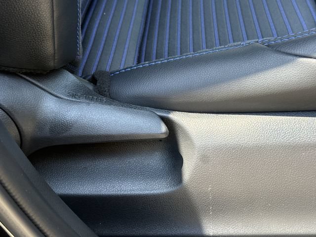 Used 2025 Toyota Corolla Cross AWD Hybrid w/ Convenience Package image 32
