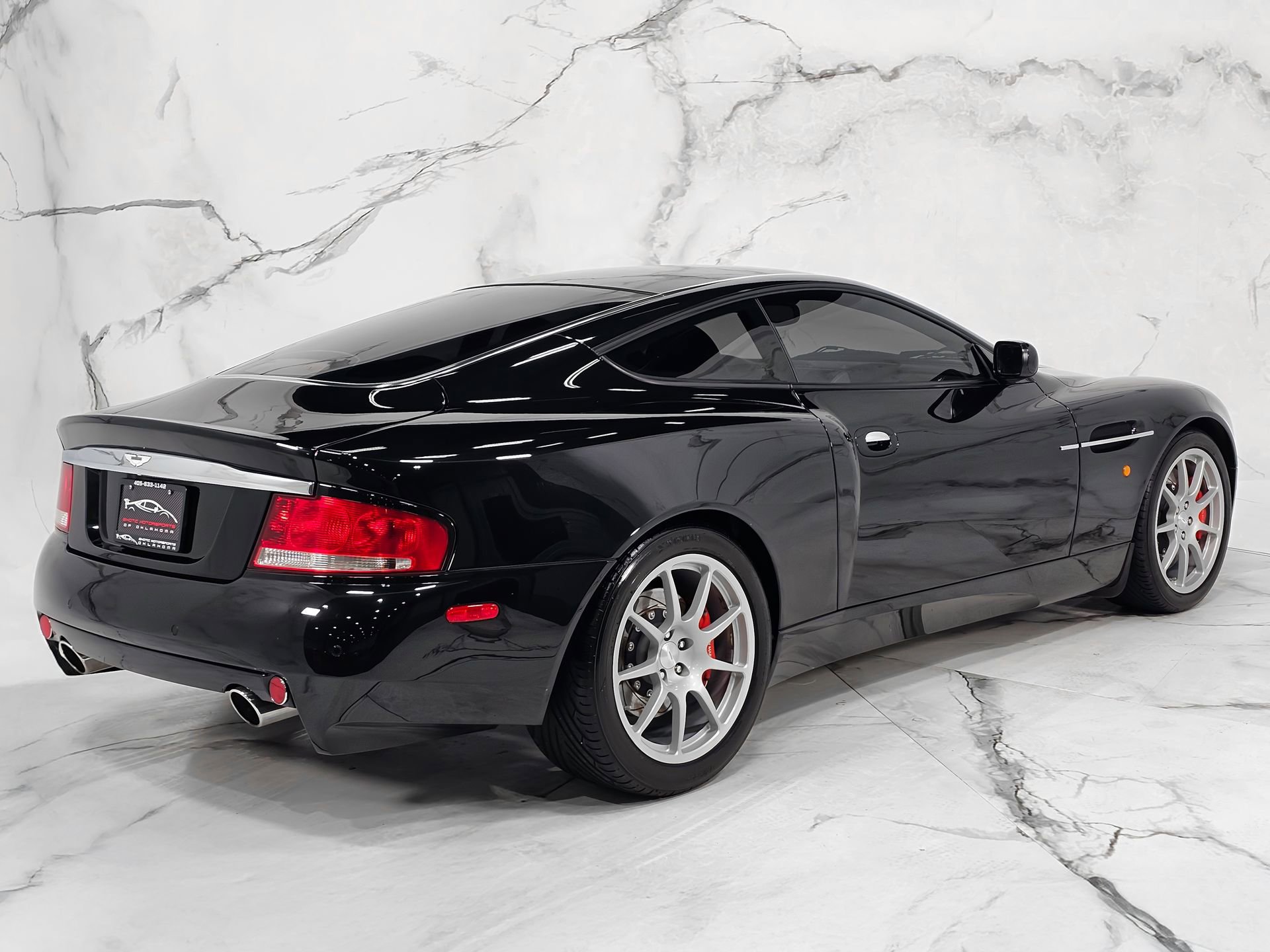 Used 2004 Aston Martin Vanquish RWD image 11