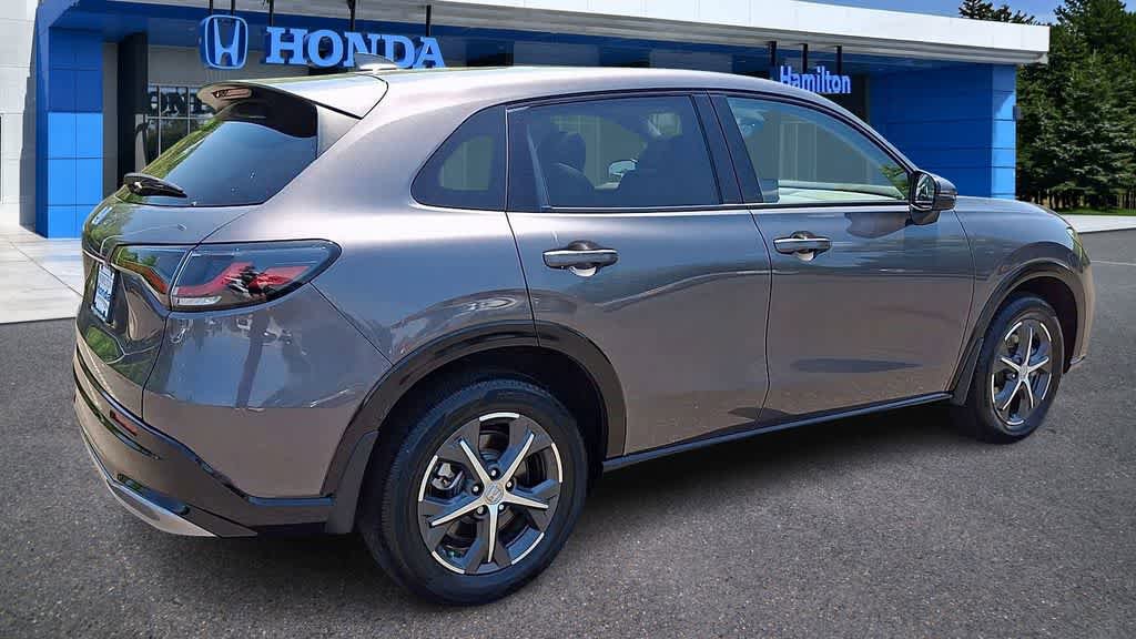 Used 2025 Honda HR-V EX-L image 8