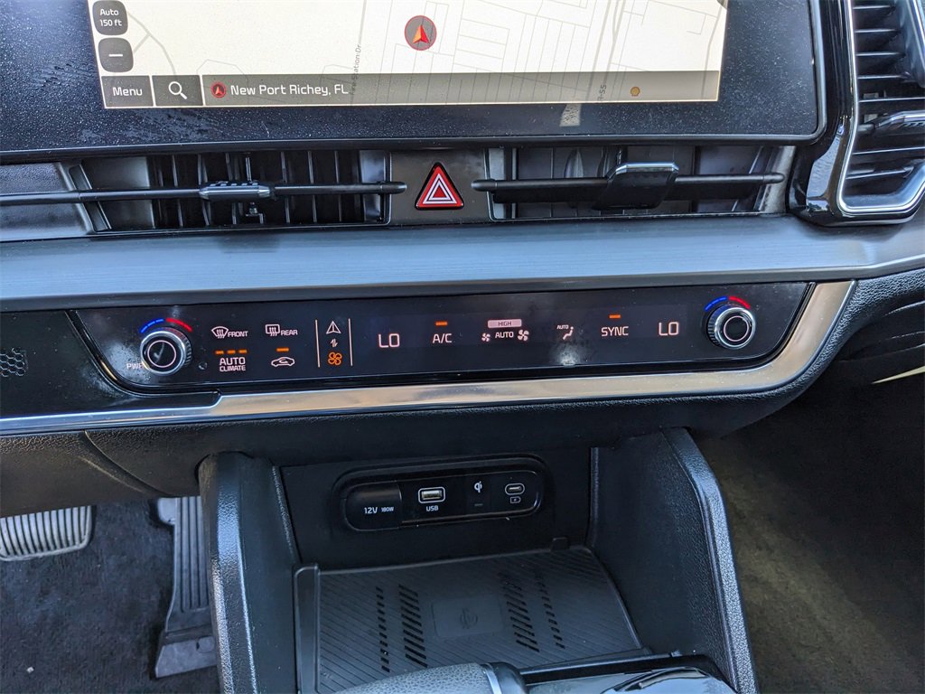 Certified 2024 Kia Sportage EX image 25