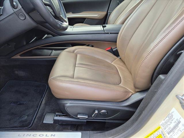Used 2015 Lincoln MKZ Hybrid w/ Equipment Group 201A Select FWD image 16