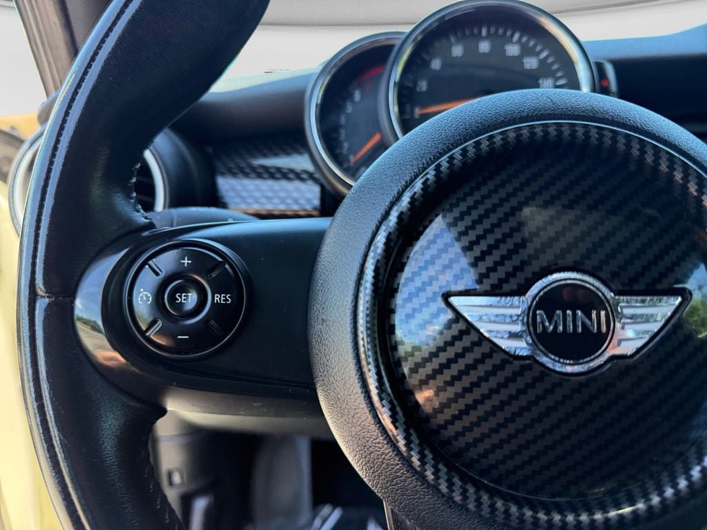 Used 2015 MINI Cooper S FWD image 25