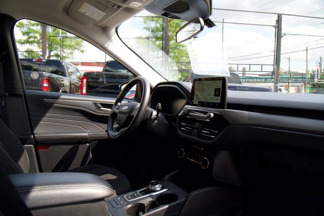 Used 2025 Ford Escape Active FWD image 24