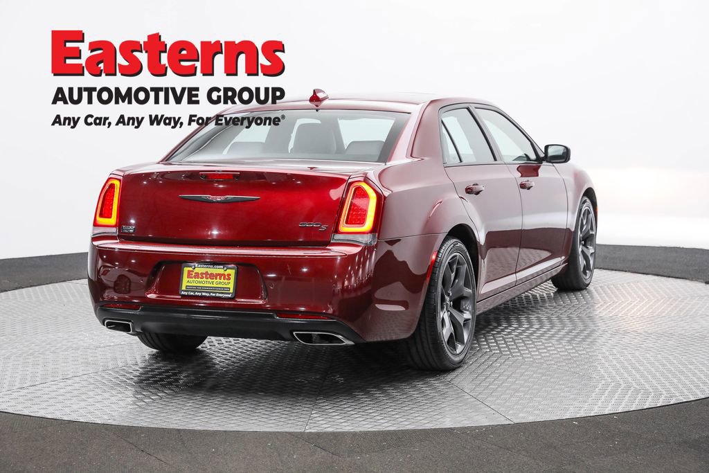 Used 2023 Chrysler 300 S image 5