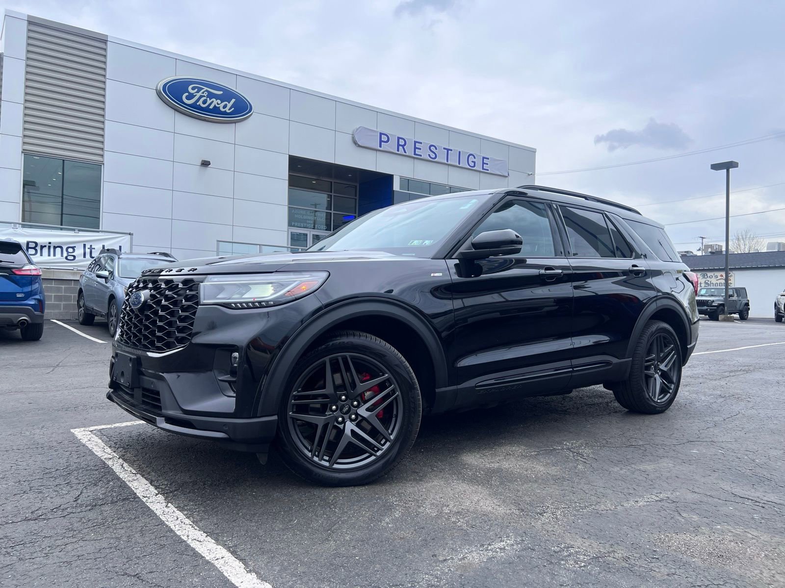Used 2025 Ford Explorer ST-Line w/ Premium Package AWD/4WD image 1