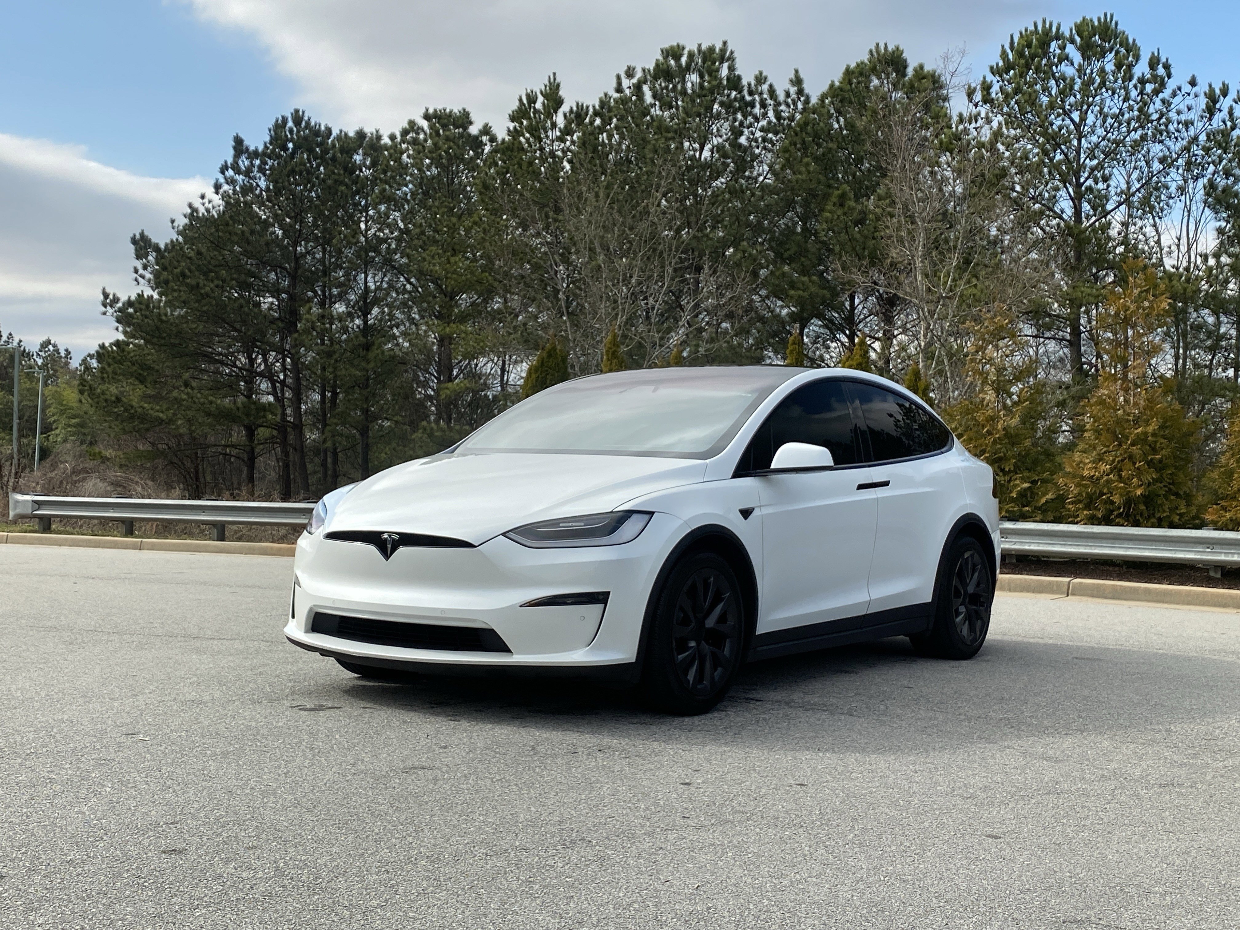 Used 2022 Tesla Model X Plaid image 13