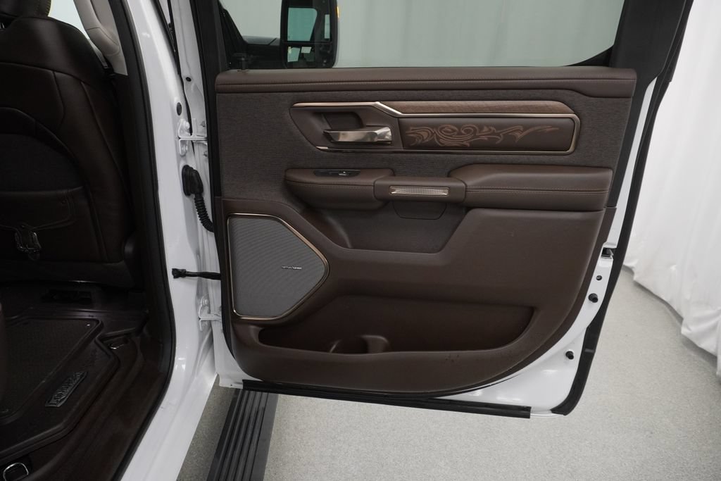 Used 2025 RAM 1500 Limited AWD/4WD image 41
