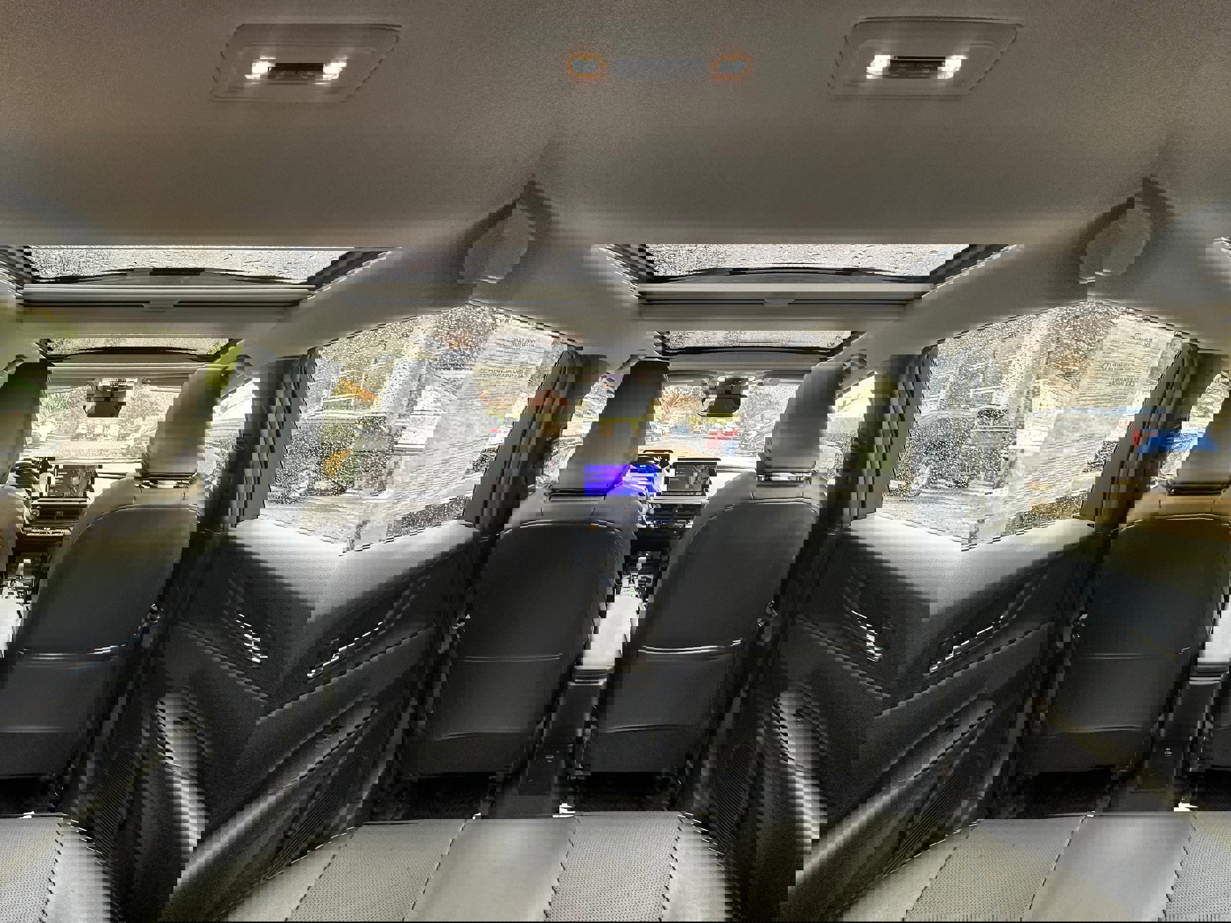 Used 2023 Toyota Prius LE image 13