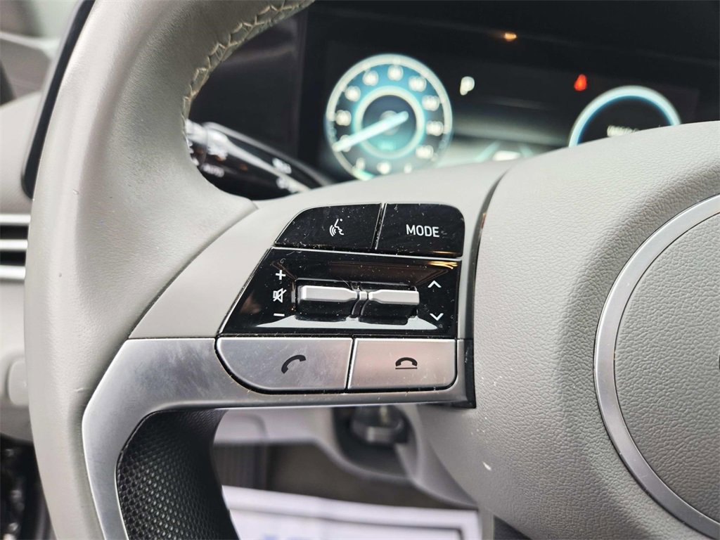 Used 2023 Hyundai Elantra SEL w/ Convenience Package image 19