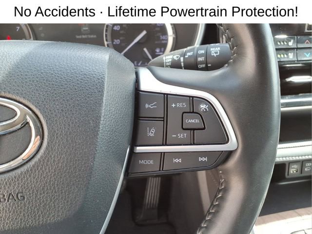 Used 2022 Toyota Highlander Limited AWD/4WD image 18