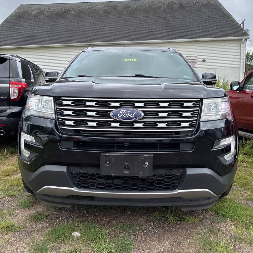 Used 2017 Ford Explorer Limited AWD/4WD image 9