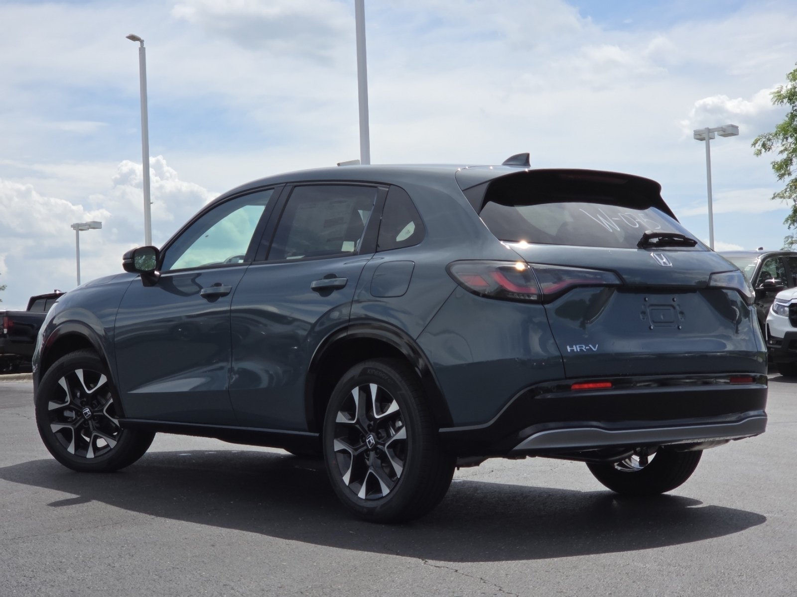 New 2027 Honda HR-V EX-L image 16