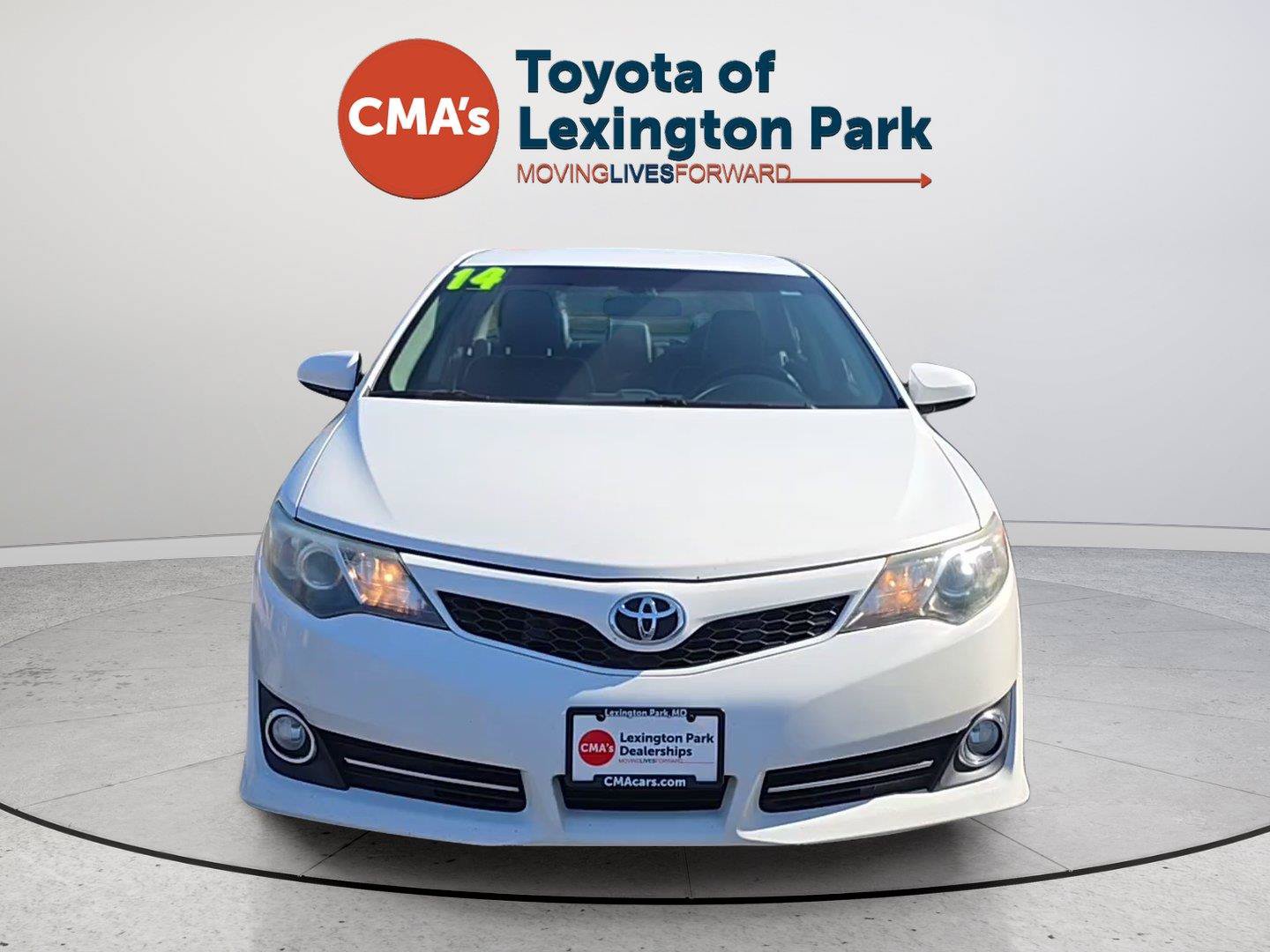 Used 2014 Toyota Camry SE FWD image 8