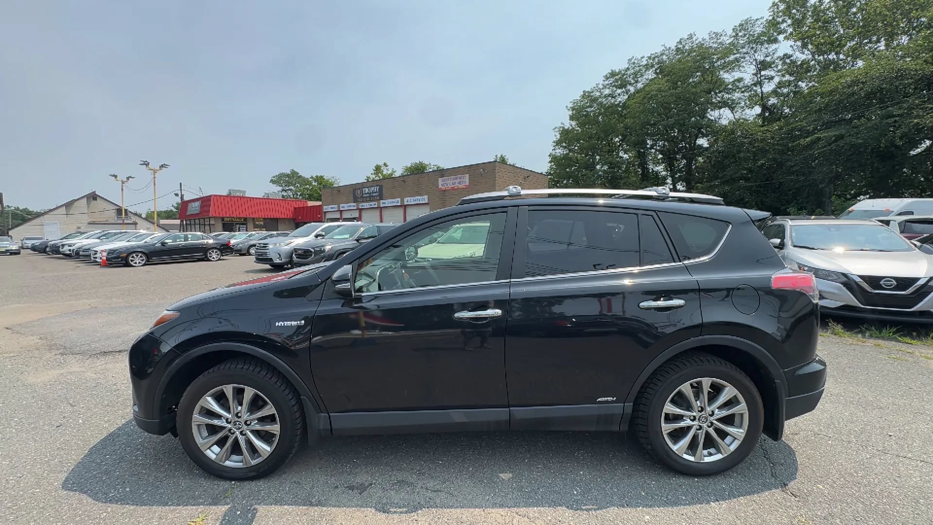 Used 2018 Toyota RAV4 Limited AWD/4WD image 8