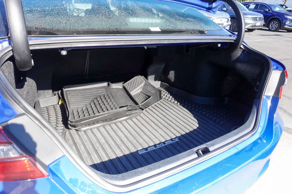 Used 2023 Toyota Camry XLE image 29