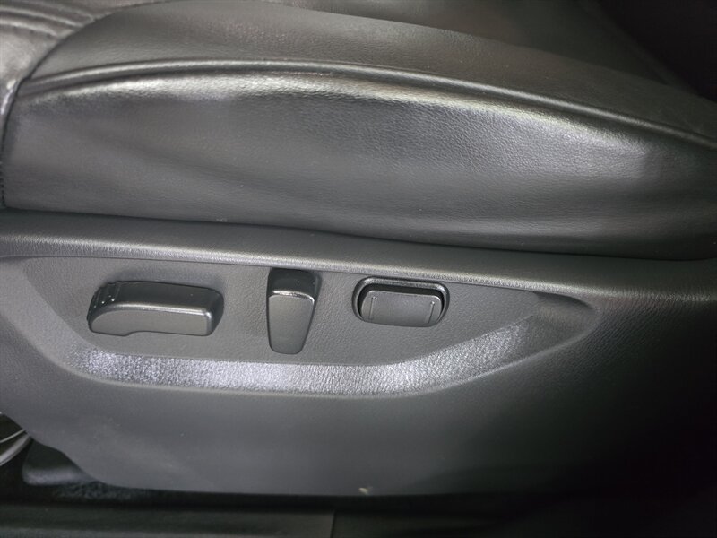Used 2022 Nissan Armada SV RWD image 22