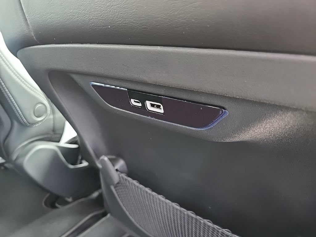 New 2027 Chrysler Pacifica Select w/ Family Tech Group FWD image 86