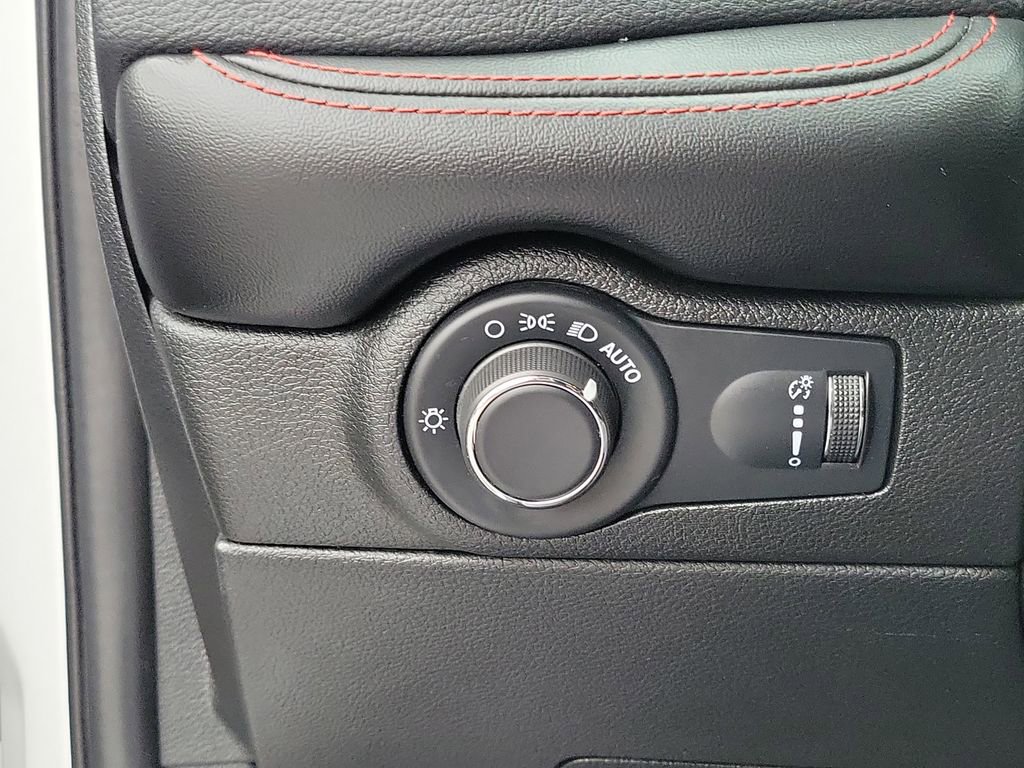 Used 2024 Dodge Durango GT image 14