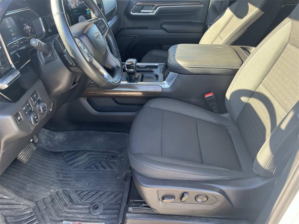 Used 2024 Chevrolet Silverado 1500 LT Trail Boss w/ Protection Package image 14