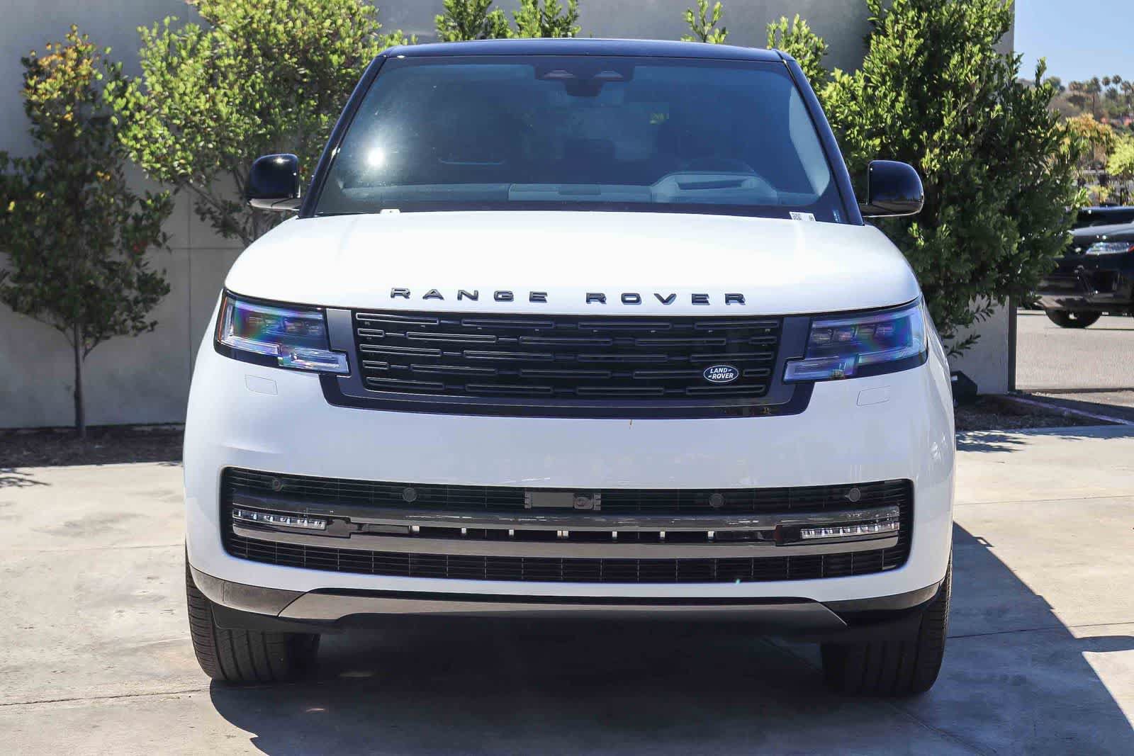 New 2026 Land Rover Range Rover SE AWD/4WD image 2