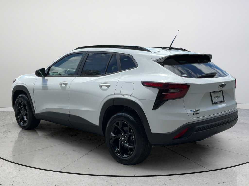 New 2026 Chevrolet Trax LT w/ Driver Confidence Package FWD image 7