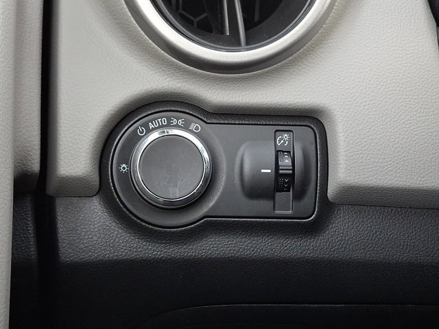 Used 2015 Chevrolet Trax LS image 21