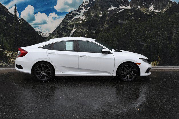 Used 2019 Honda Civic Sport image 2