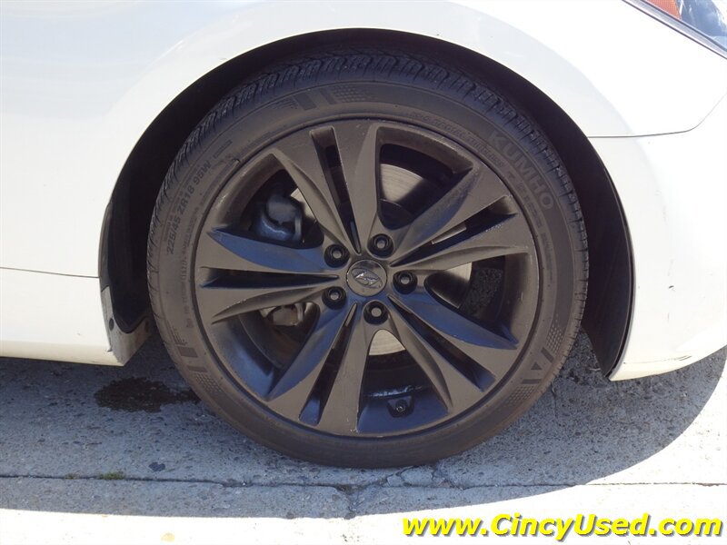 Used 2011 Hyundai Genesis 2.0T RWD image 33