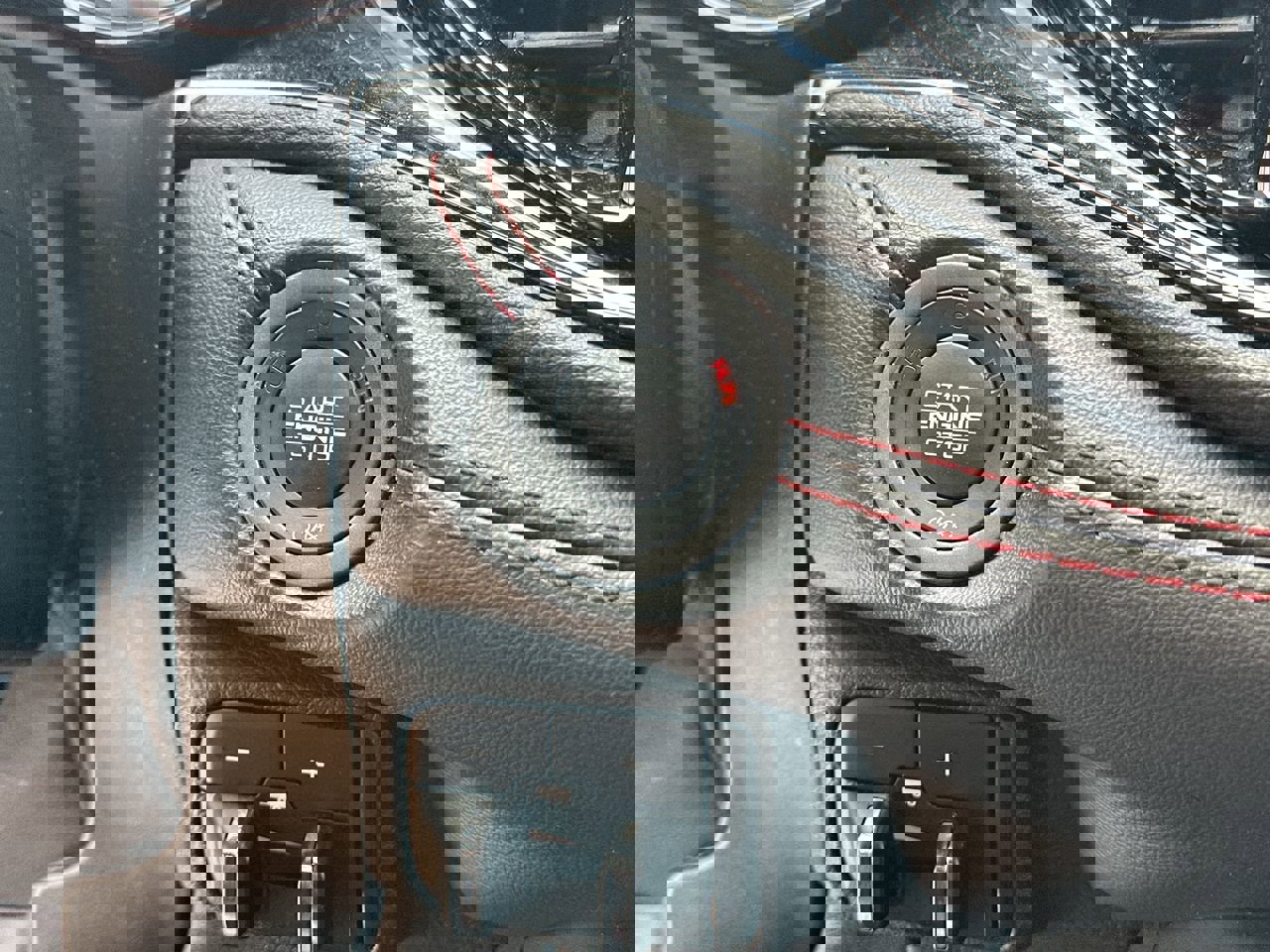 Used 2024 Dodge Durango GT image 30