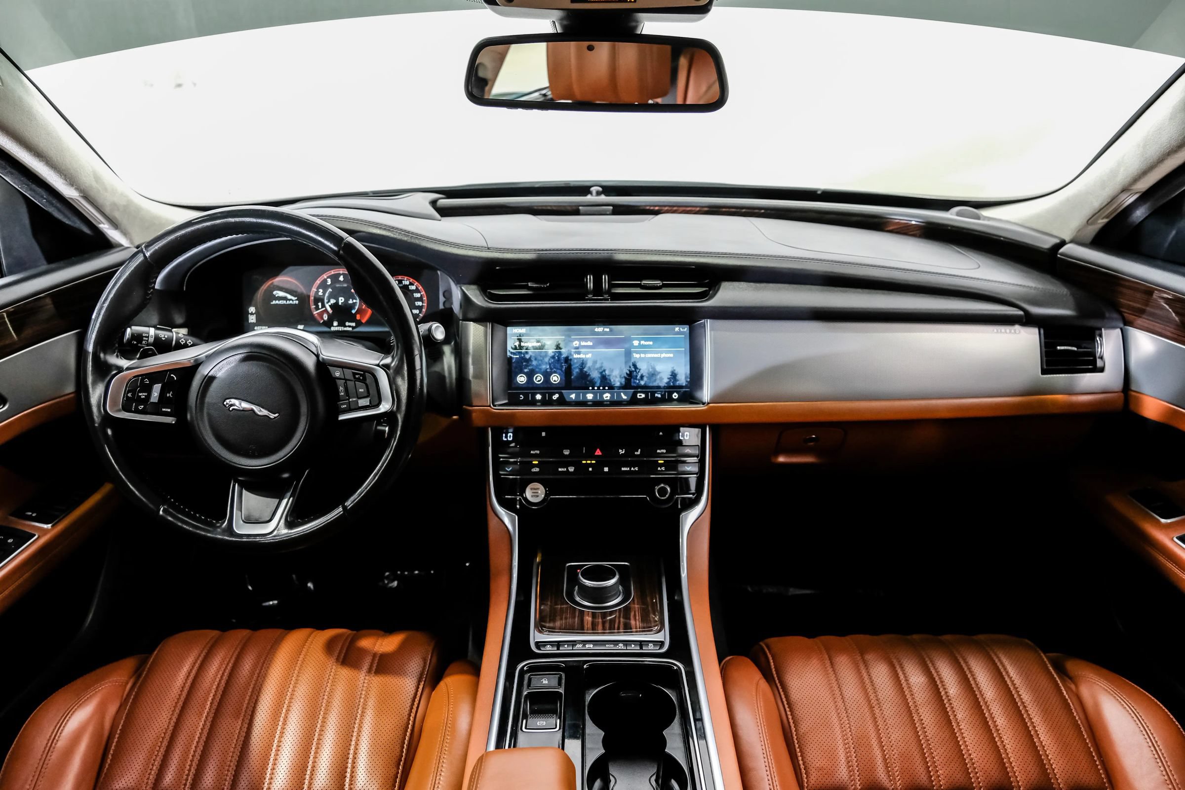 Used 2018 Jaguar XF Portfolio RWD image 20