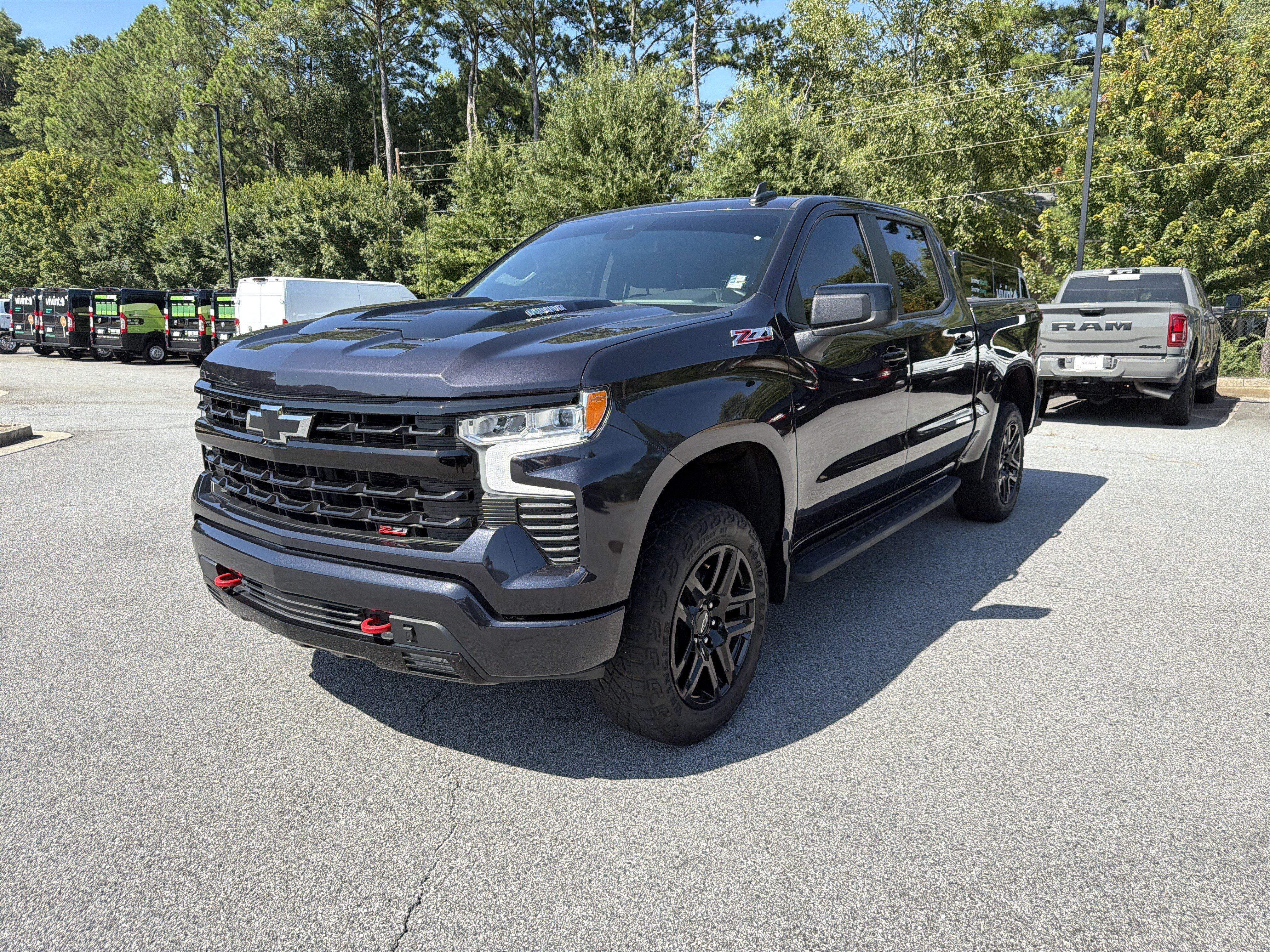 Used 2024 Chevrolet Silverado 1500 LT Trail Boss w/ Convenience Package II AWD/4WD image 3