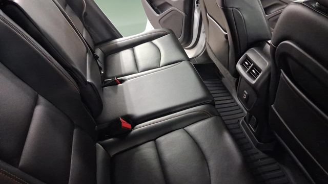 Used 2020 GMC Terrain SLT FWD image 14